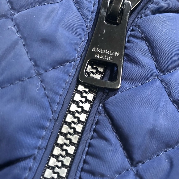 Andrew Marc Quilted Marine/Navy Vest Small - Picture 4 of 8